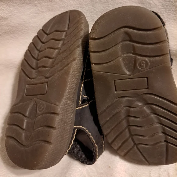 Kids' sandals - Picture 2 of 3